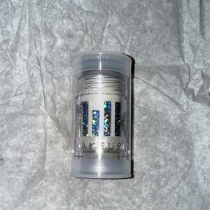 Nwt milk makeup - TECHNO